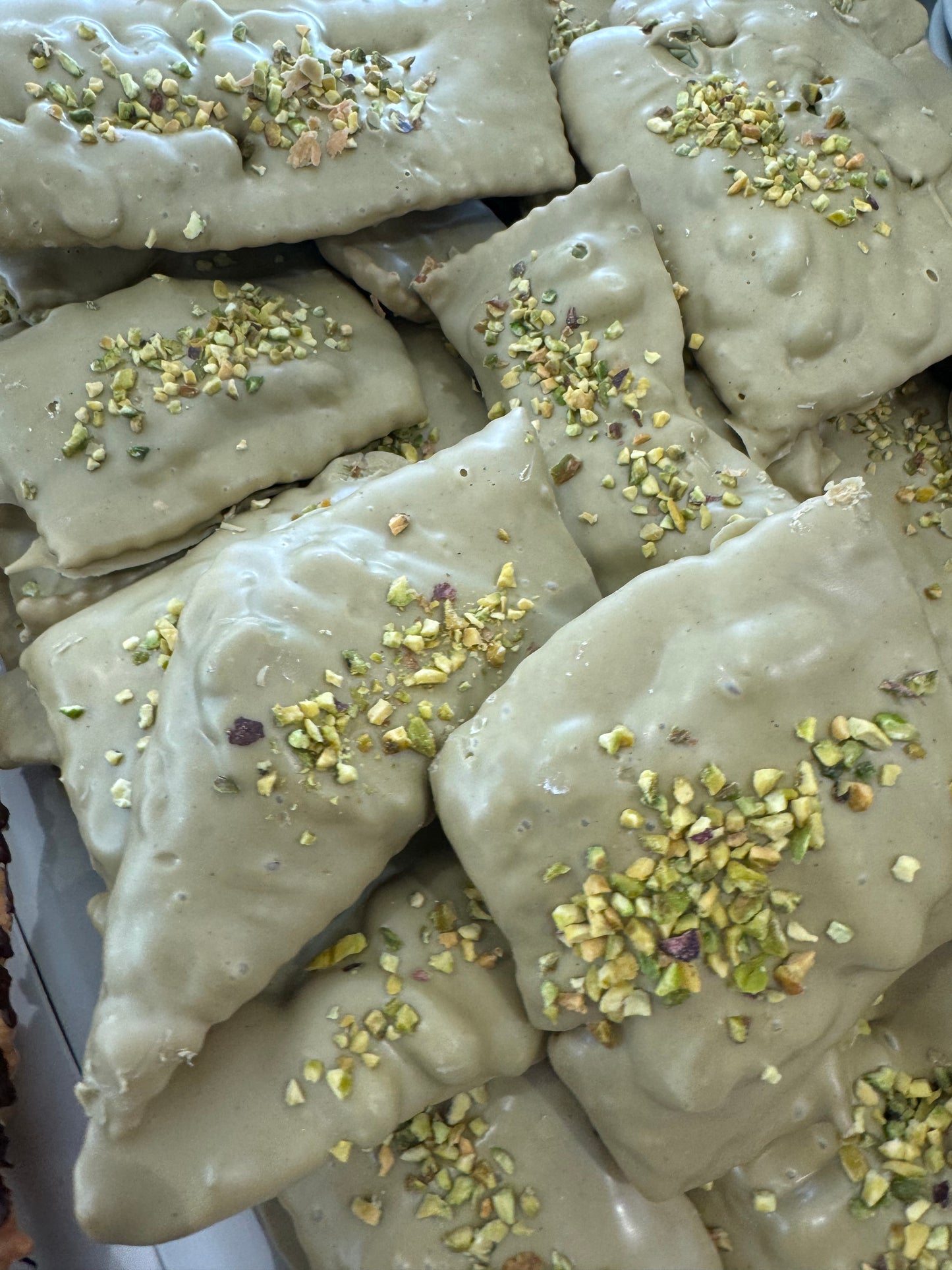 Cenci ripieni assortiti PISTACCHIO CIOCCOLATO E CIOCCOLATO AL LATTE E NOCCIOLE