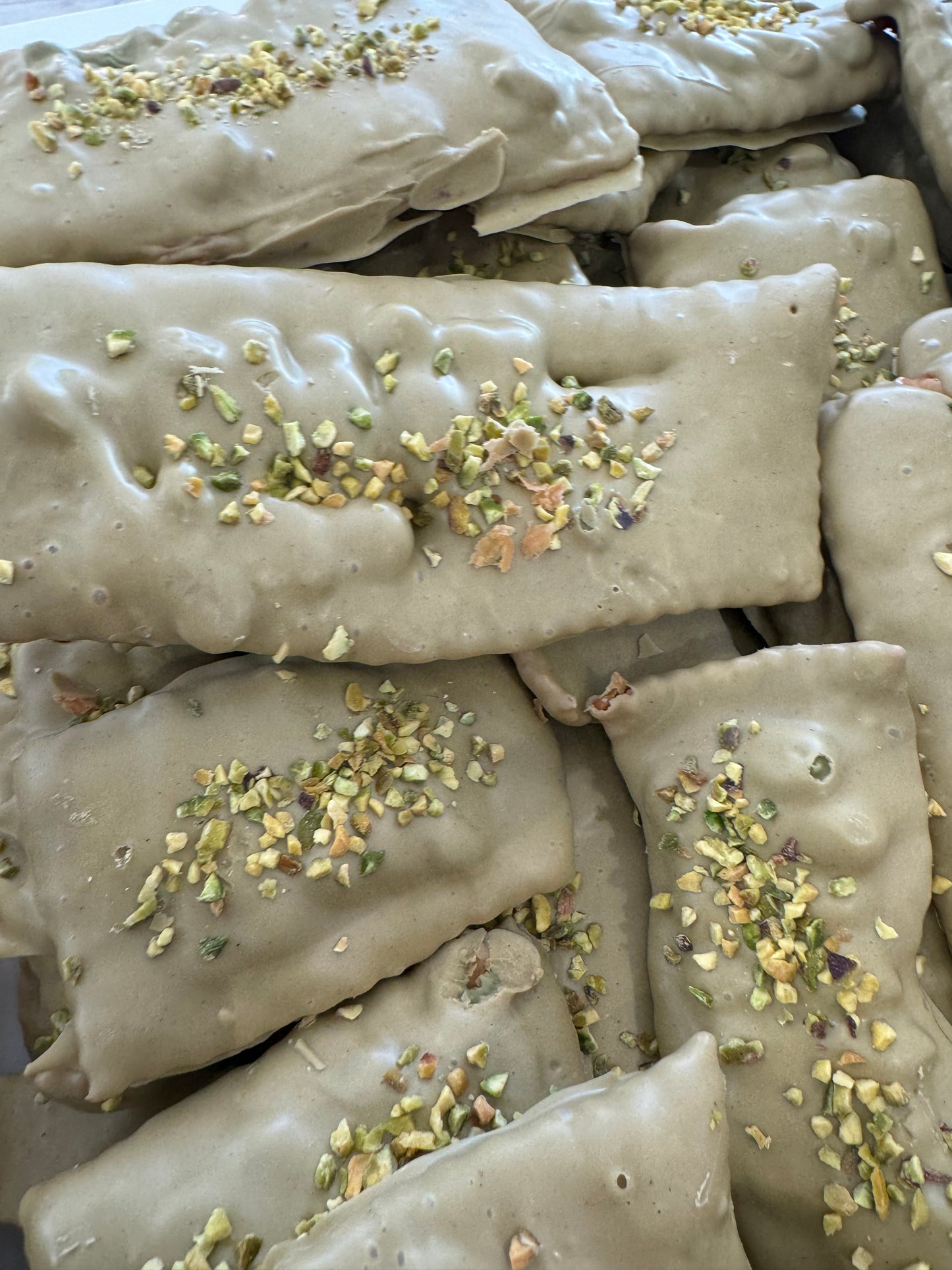 Cenci ripieni assortiti PISTACCHIO CIOCCOLATO E CIOCCOLATO AL LATTE E NOCCIOLE