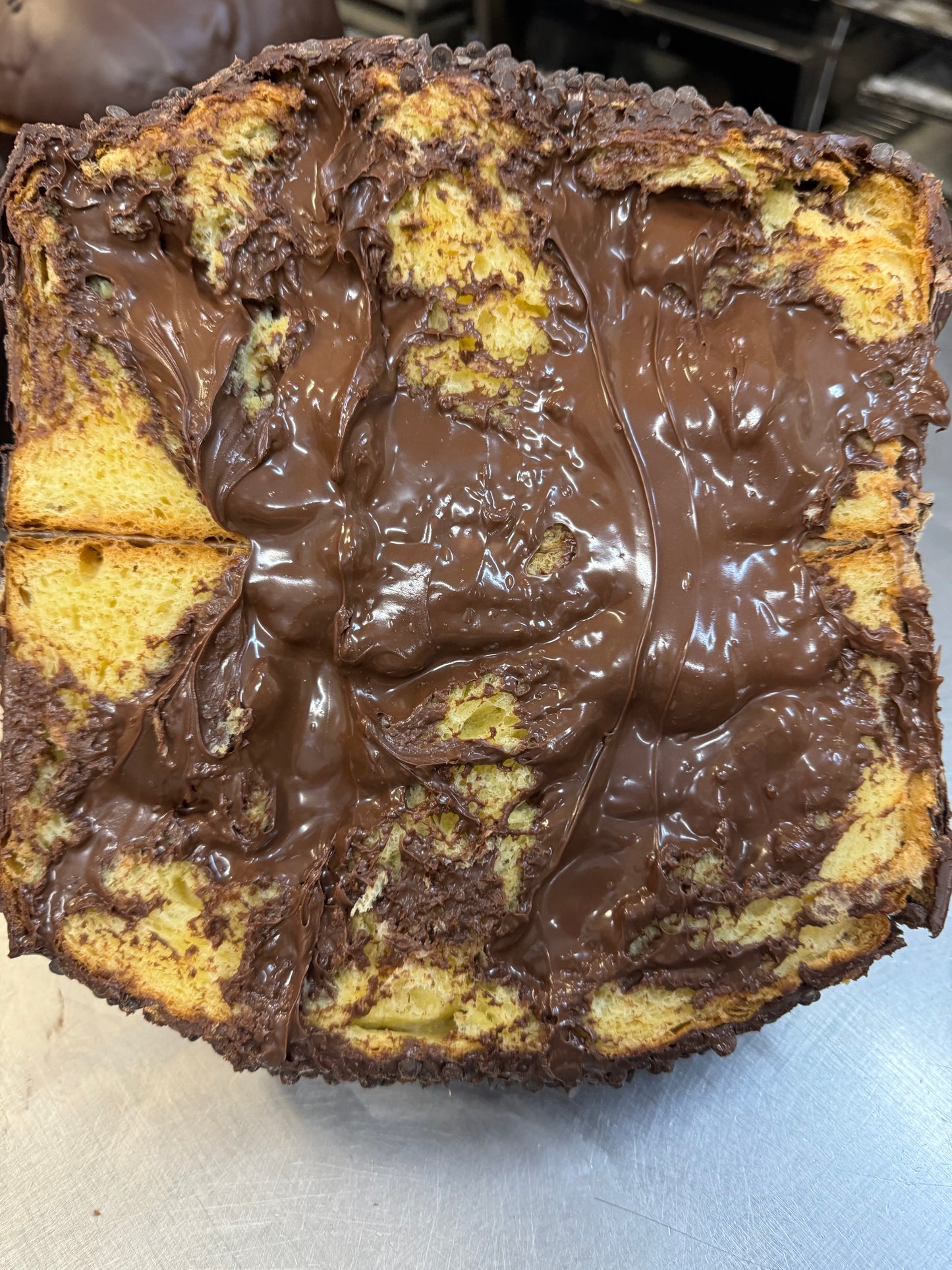 Panettone ripieno al cioccolato